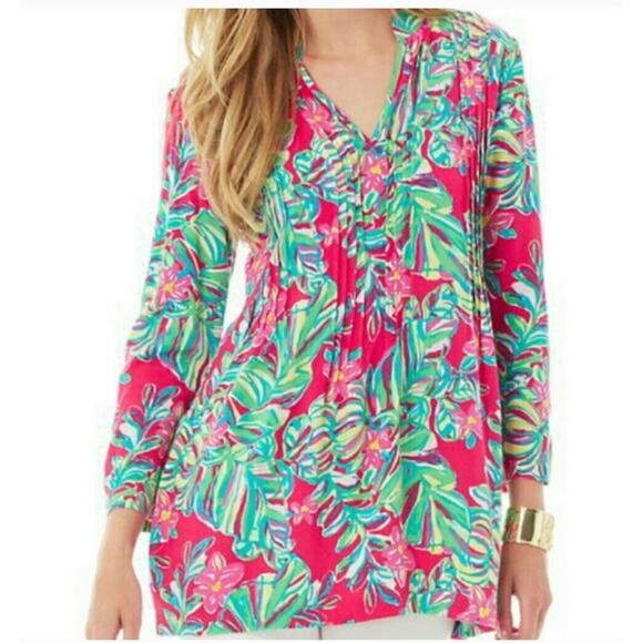 LILLY PULITZER Sarasota Pintuck Tunic in Jungle Tumble - Picture 2 of 16